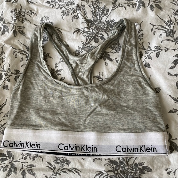 Calvin Klein Sports Bra - Picture 1 of 3